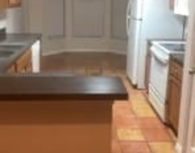 573 Ne 4th Terrace - Photo Thumbnail 2