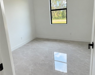 991 Plantation Road - Photo Thumbnail 5
