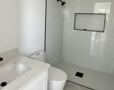 991 Plantation Road - Photo Thumbnail 3