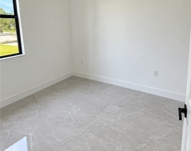 991 Plantation Road - Photo Thumbnail 7