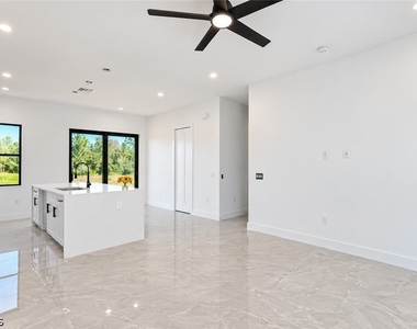 991 Plantation Road - Photo Thumbnail 1