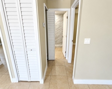 16910 Carmen Avenue - Photo Thumbnail 7