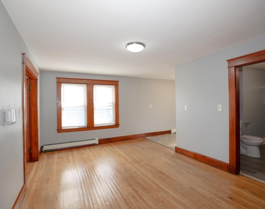 103 Walnut - Photo Thumbnail 3