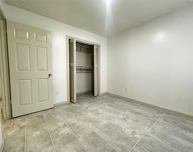 7718 Mosewood Street - Photo Thumbnail 8