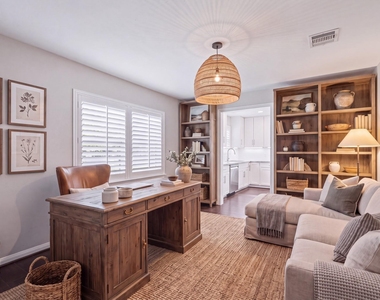 1318 Spillers Lane - Photo Thumbnail 4