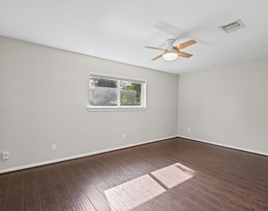 1318 Spillers Lane - Photo Thumbnail 21