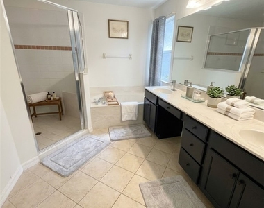 9239 Scarlette Oak Avenue - Photo Thumbnail 9