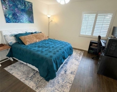 9239 Scarlette Oak Avenue - Photo Thumbnail 12