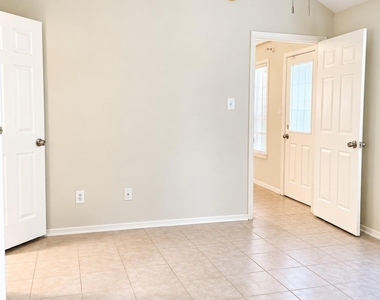18235 Sorrell Oaks Lane - Photo Thumbnail 13