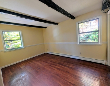 10 Petrin Heights - Photo Thumbnail 9