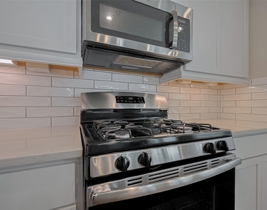 363 Biltmore Loop - Photo Thumbnail 20