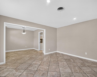 6038 Cartagena Street - Photo Thumbnail 7