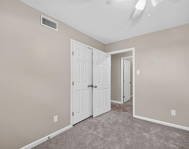 6038 Cartagena Street - Photo Thumbnail 28