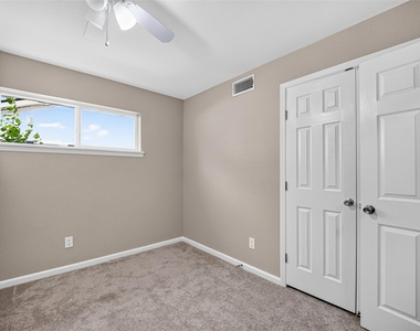 6038 Cartagena Street - Photo Thumbnail 27