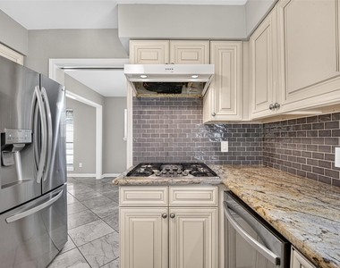 6038 Cartagena Street - Photo Thumbnail 17