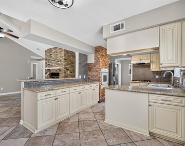 6038 Cartagena Street - Photo Thumbnail 20