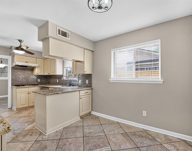6038 Cartagena Street - Photo Thumbnail 21