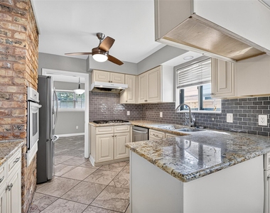 6038 Cartagena Street - Photo Thumbnail 14