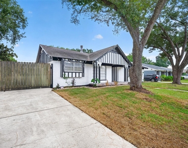 6038 Cartagena Street - Photo Thumbnail 1