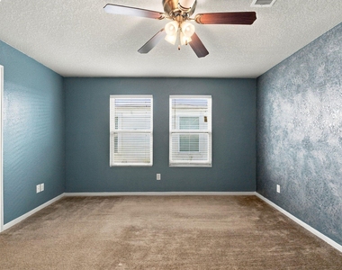 11007 Bauer Elm Street - Photo Thumbnail 21
