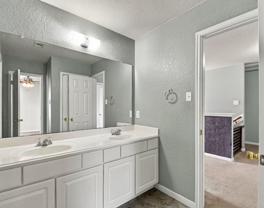 11007 Bauer Elm Street - Photo Thumbnail 34