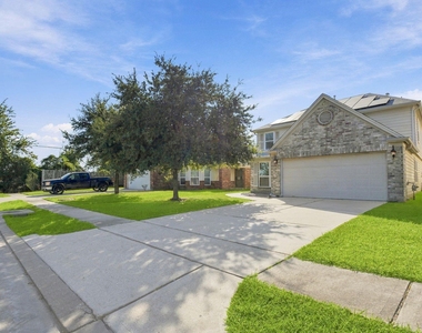 11007 Bauer Elm Street - Photo Thumbnail 2