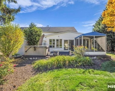 19 Crefeld - Photo Thumbnail 37