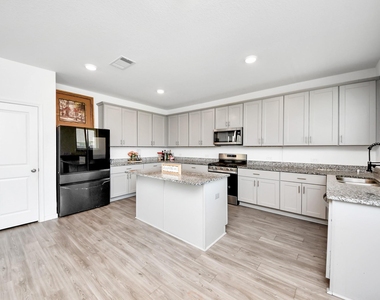 1312 Ventura Creek Drive - Photo Thumbnail 24