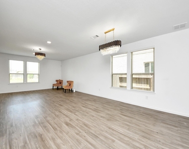 1312 Ventura Creek Drive - Photo Thumbnail 35