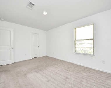 1312 Ventura Creek Drive - Photo Thumbnail 10