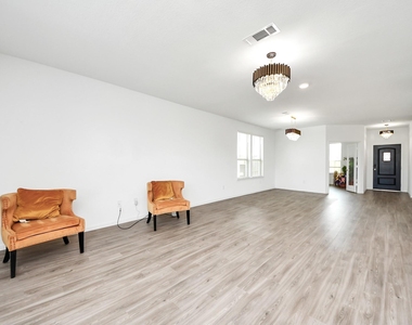 1312 Ventura Creek Drive - Photo Thumbnail 29