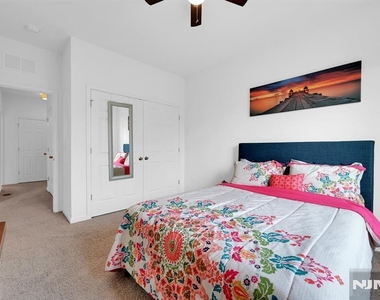 83 Sequoia - Photo Thumbnail 26