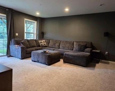 83 Sequoia - Photo Thumbnail 27