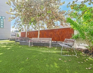 1500 N Saint Marys - Photo Thumbnail 6