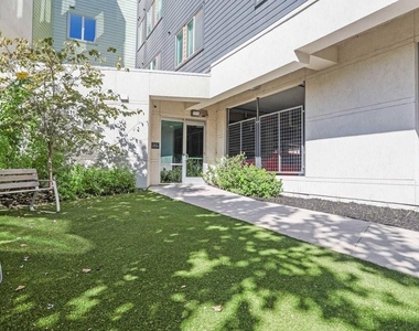 1500 N Saint Marys - Photo Thumbnail 2
