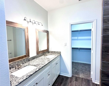 23090 E Wildwood Road - Photo Thumbnail 7