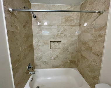 6619 Pleasant Stream Drive - Photo Thumbnail 19