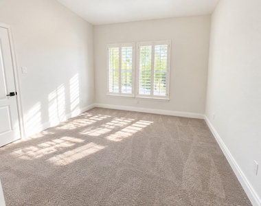 5510 Cherry Creek Bend Court - Photo Thumbnail 17