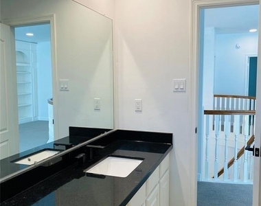 5510 Cherry Creek Bend Court - Photo Thumbnail 16
