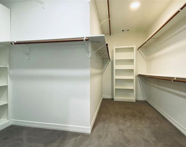 5510 Cherry Creek Bend Court - Photo Thumbnail 12