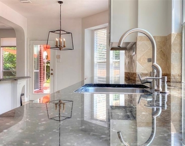 5510 Cherry Creek Bend Court - Photo Thumbnail 8