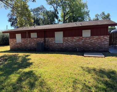6106 Linton Lane - Photo Thumbnail 12