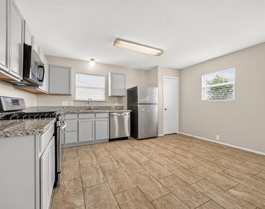 3203 Becker Glen Street - Photo Thumbnail 7