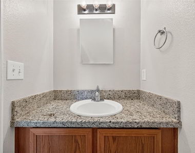 3203 Becker Glen Street - Photo Thumbnail 9