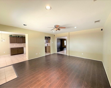 14735 Arbor Trace Court - Photo Thumbnail 6
