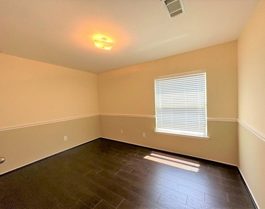 14735 Arbor Trace Court - Photo Thumbnail 13