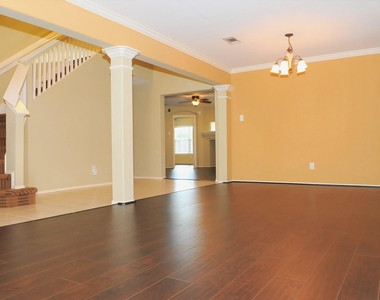 14735 Arbor Trace Court - Photo Thumbnail 2