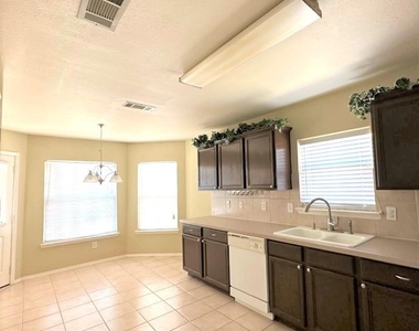 14735 Arbor Trace Court - Photo Thumbnail 11