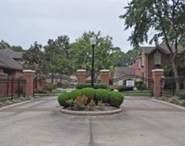 3129 Cedar Knolls Drive - Photo Thumbnail 3
