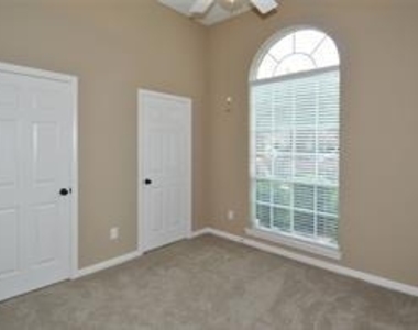 3129 Cedar Knolls Drive - Photo Thumbnail 23